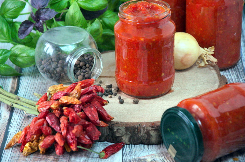 Paprykowo-pomidorowy sos do makaronu