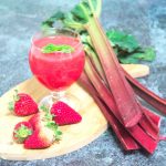 Domowy kisiel z owocami – truskawkowo-rabarbarowy