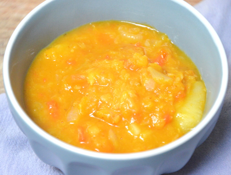 Sycąca zupa z soczewicą i dynią